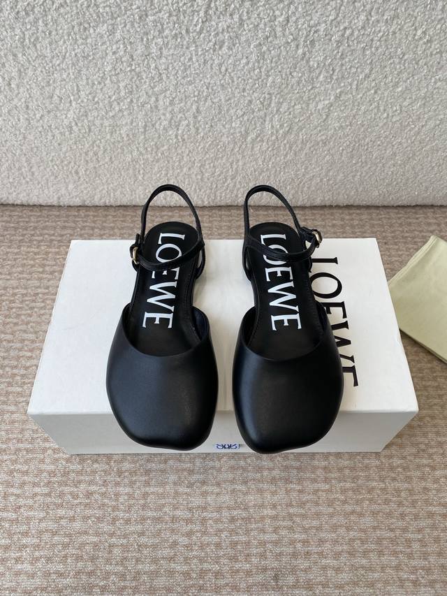 Loewe 2025 Spring And Summer Latest Fashion Sandals This Year's Hottest Brand, M