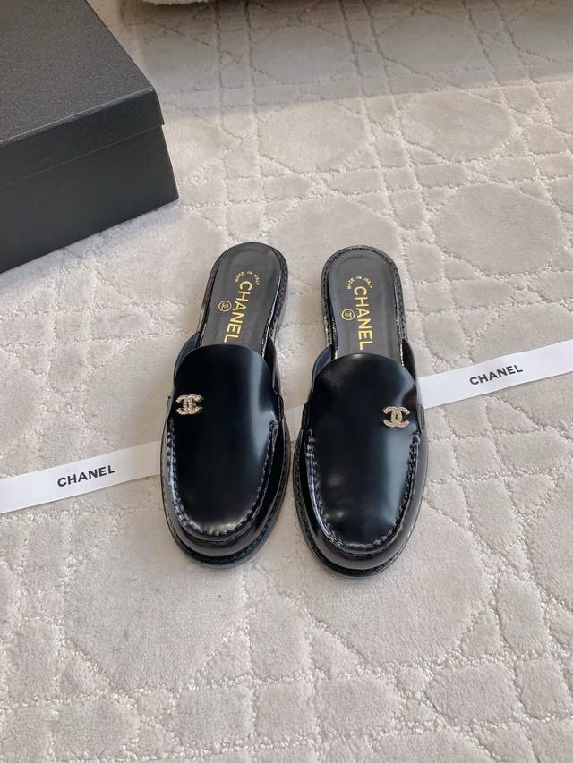 Factory Price P Chane* New Loafers Classic Logo Decoration Simple Atmosphere Hee