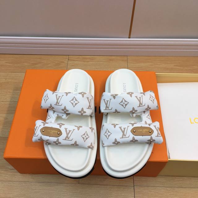 lv Pool Pillow Comfort Series Couple Sandals Hot Sale High-End Lazy Style Nev