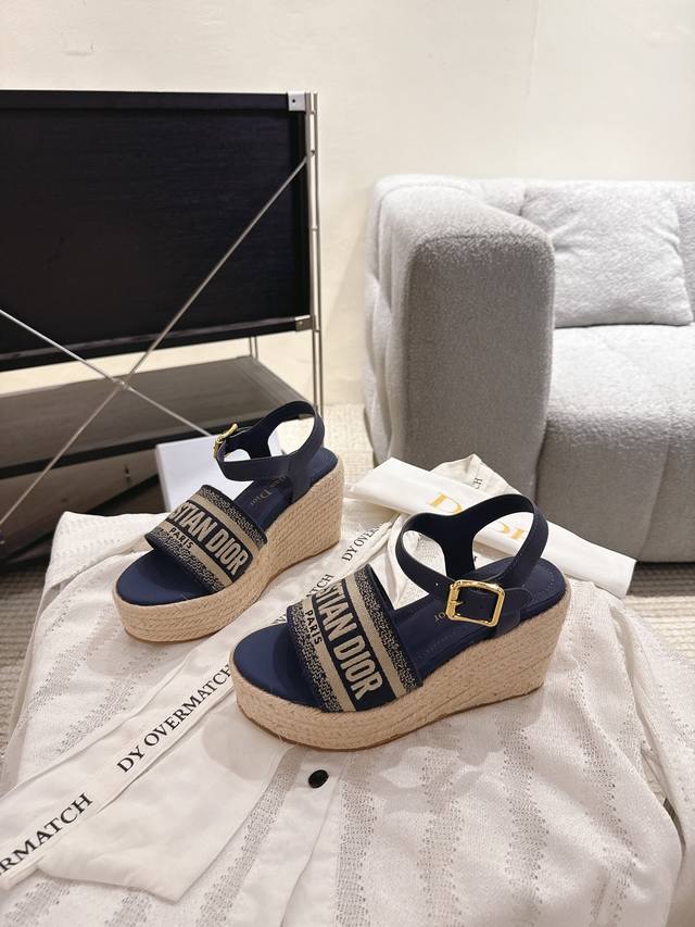 25Ss New Spring And Summer Dior Dway Straw Wedge Sandals, Letter Embroidery,