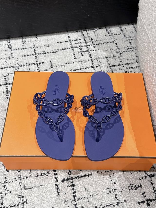 hermes 25 Chaine D'ancre Round Toe Flip-Flops The Only Flip-Flop From H. Simp