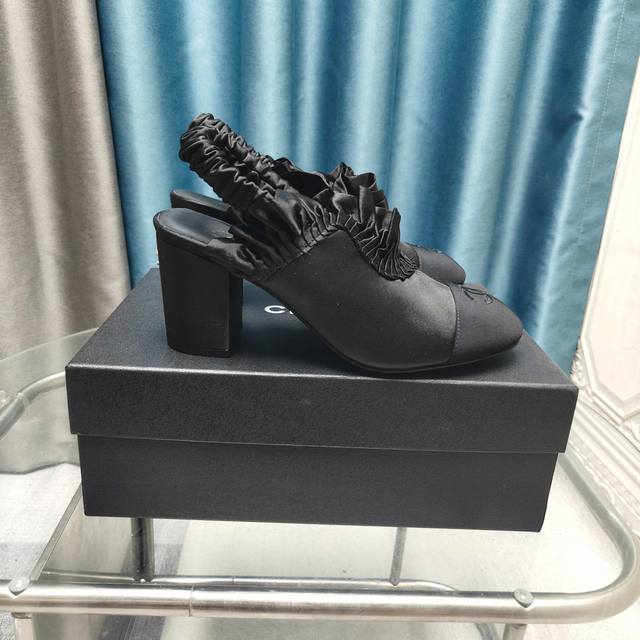 2025 A Versatile Series Of Sandals Worn By Many Celebrities And Bloggers At H