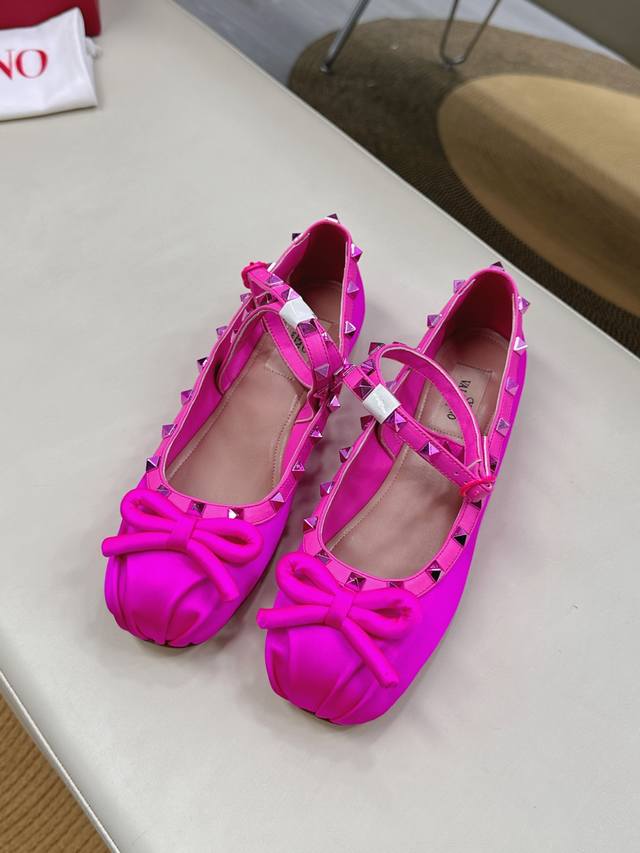 valentino Garavabi Orange Satin Bow-Decorated Ballet Flats Factory Price Pp T