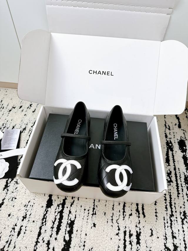 Top Purchasing Black And White Kangpeng Shoes Flat Shoes The Counter Catwalk Sty