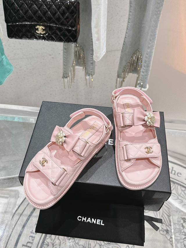 Counter's Latest Beach Shoes. All-Match Artifact For All Seasons, Super Durable