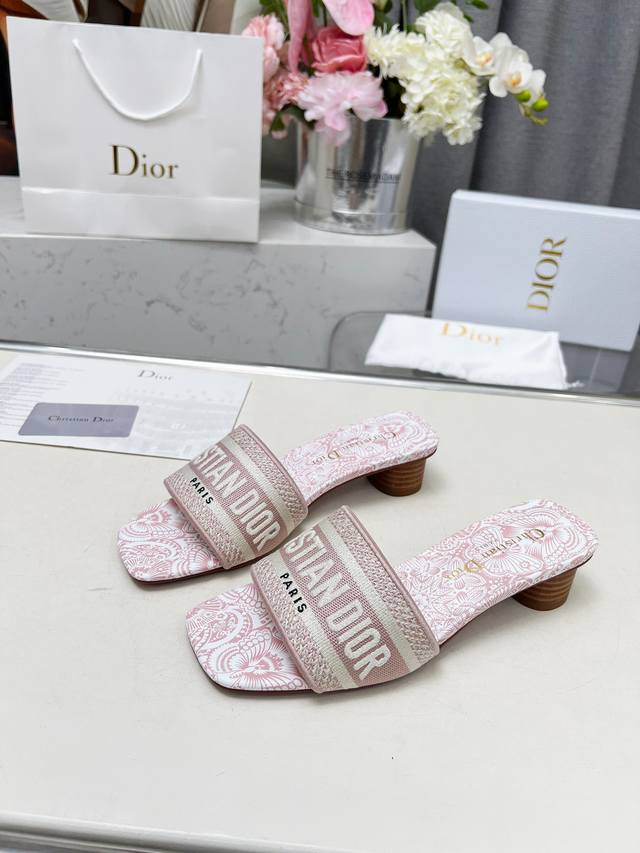 dior Dior's Latest Hot Model, A New Spring Product, This Mid-Heel Silk Forgin