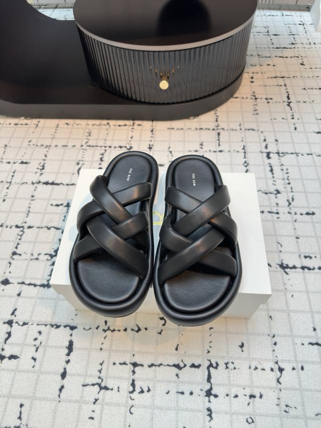 the Row 2025 Spring And Summer New Cross-Over Flip-Flops The Biggest Feature
