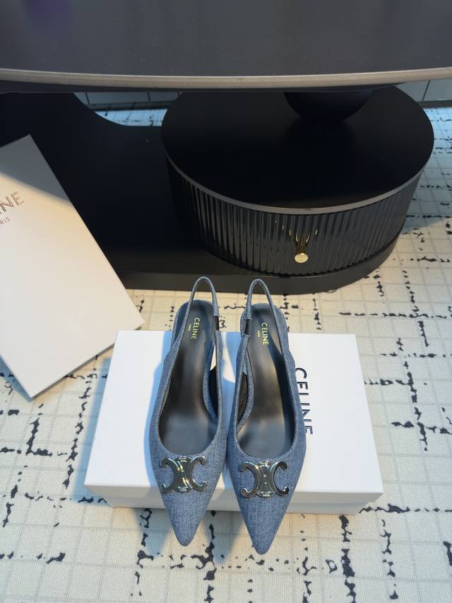 celin* 25 Arc De Triomphe Arc De Triomphe Sandals Self-Retained Model Spot Fi
