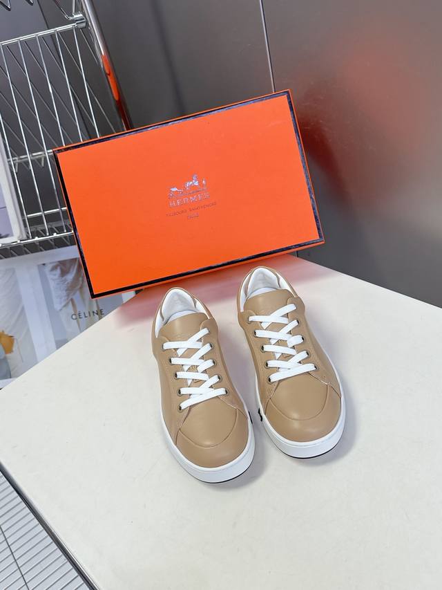 hermes Classic Casual Shoes, Top Version Of White Shoes, , A Pair Of Ladies'