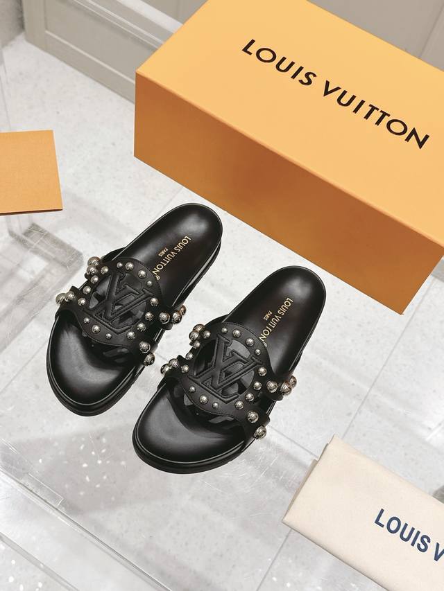 25Ss New Upgraded Lizard Pattern Slippers Are More Personalized This Lv Isola