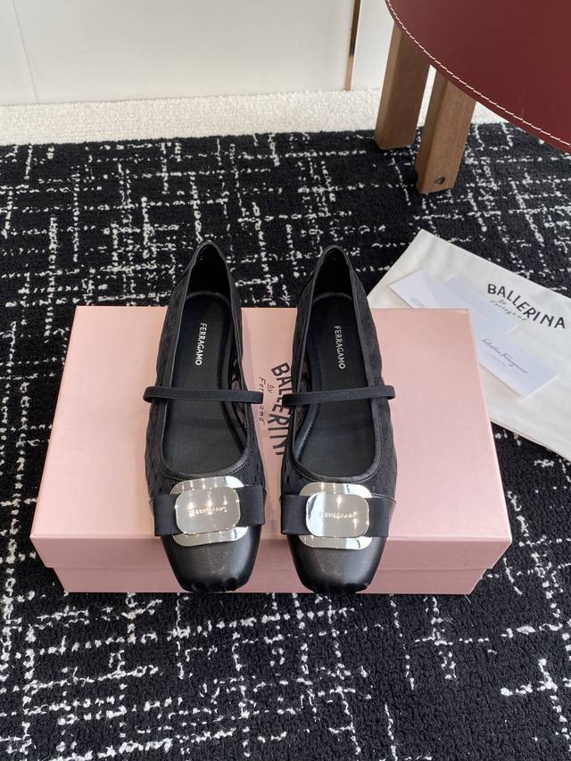 Made In Dongguan, Purchasing Agent Level Salvatore Ferragamo's 25Th-Year New Gan