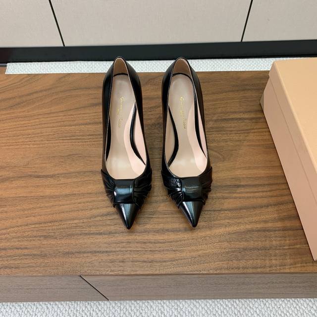gianvit* Ross* Single Shoes This Pair Of Shoes Looks Very Feminine. Those Who