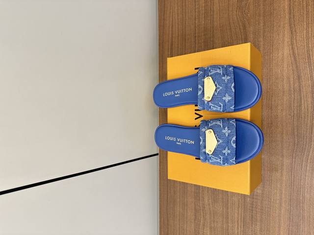 Top Version Lv 2025Ss New Classic Lv Monogram Flat Slippers This Helios Sandal I