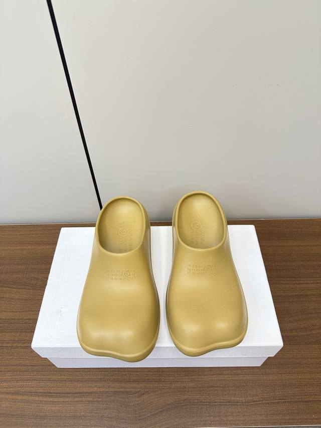 maison Marginal* Mm6 Margiela 24Ss New Mickey Slippers Special Price Size 35-