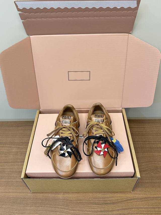 Top Version Miumiu Miu Miu 25S New Couple Style Contrasting Mesh Casual German T
