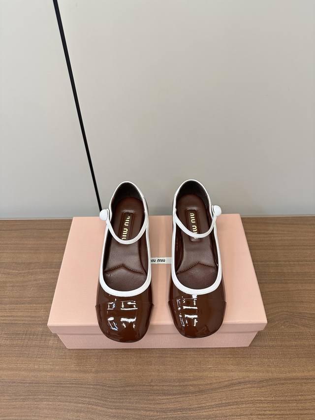 miumiu 2025 Spring New Mary Jane Fashion Shoes Original 1 1 Development The F