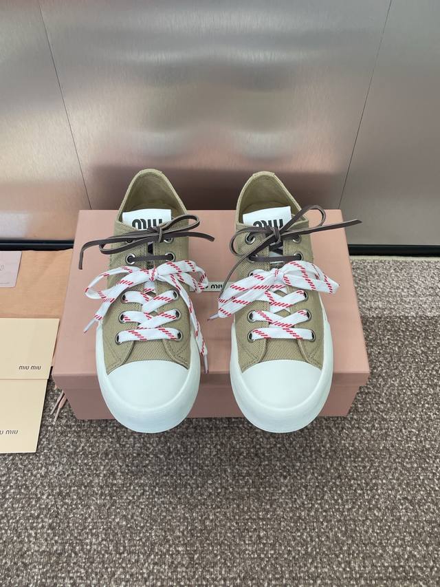 Factory P Price P Miumiu 2025 Spring And Summer High-End Series Catwalk New Lace