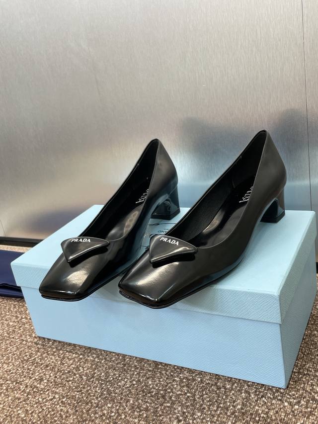 Factory P Price P Prada 2025 Spring And Summer New Mary Jane Ballet Shoes Celebr