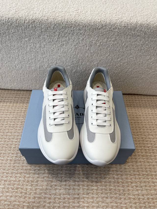 Prada 25Ss New Spring And Summer Couple's Casual Shoes Made Of Imported Solid Co