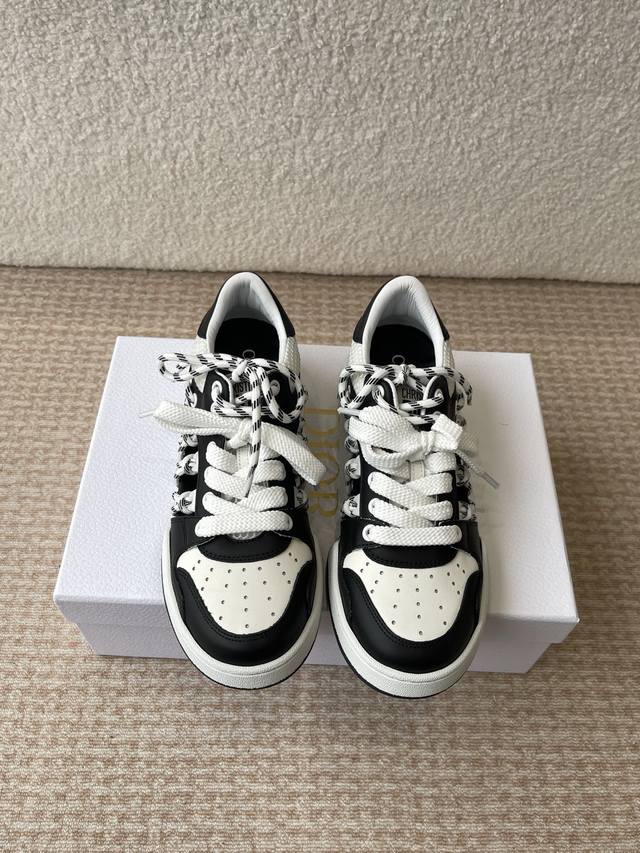 dior's Latest First Series Hollow High-Top Casual Sneakers Original Purchase,