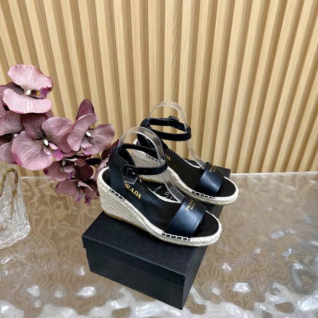 Prada 2025 Early Spring Three-Color Navy Striped Wedge Platform High Heels Woven
