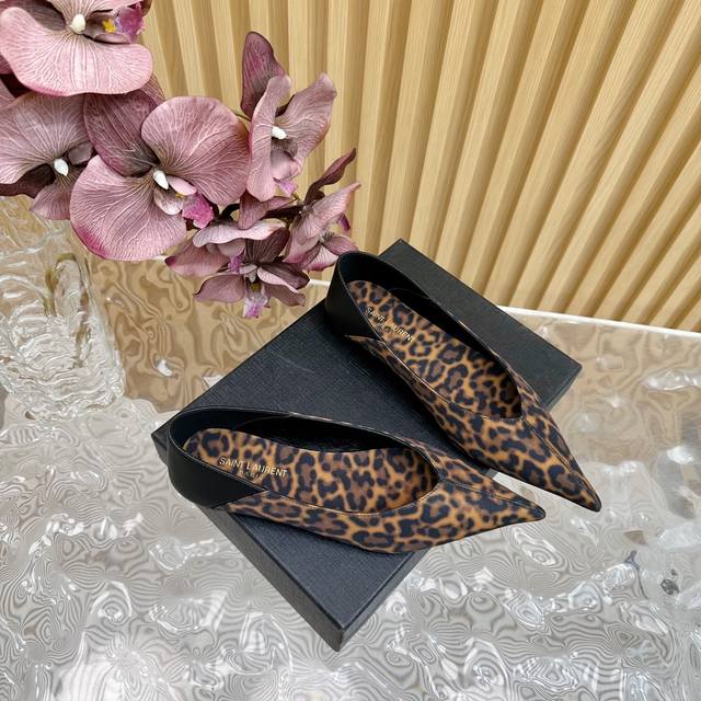 ysl Yves Saint Laurent Ss New Summer Catwalk Style High-Heeled Sandals, Half-