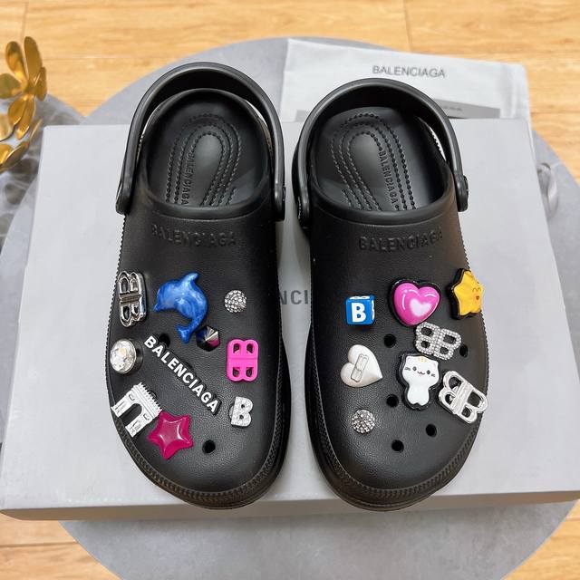 Factory P Price Yuan Balenciaga Paris Family Net Red Hole Shoes Round Head Rivet