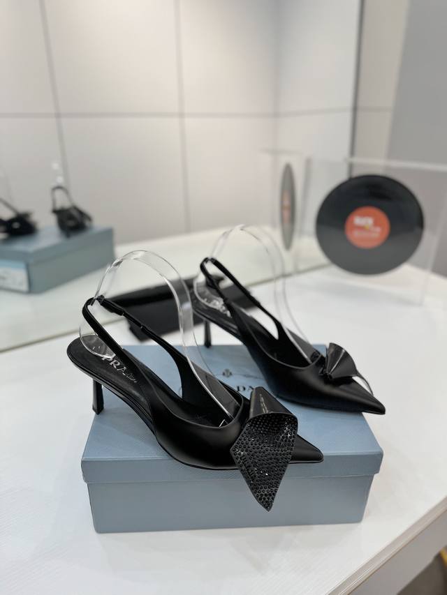 Factory P Price Prada Prada Counter Catwalk Style Pointed Sandals Origami Style