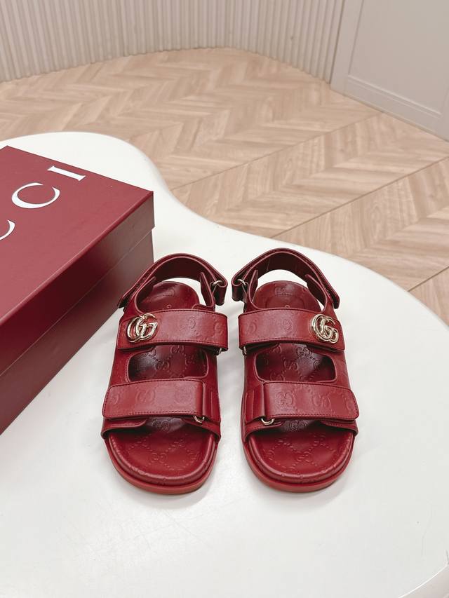 High Version Gucci Gucci Spring And Summer New Gg Embossed Velcro Flat Sandals B
