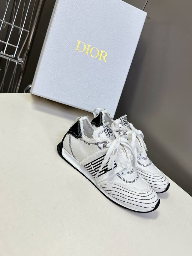 dior Spring And Summer Catwalk Graffiti Sketch German Training Shoes Forrest