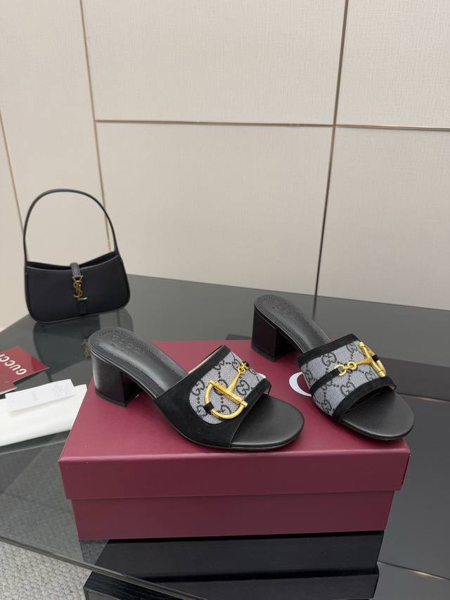 2025Latest Summer D-Shaped Light Gold Horsebit Buckle Herringbone Toe Sandals