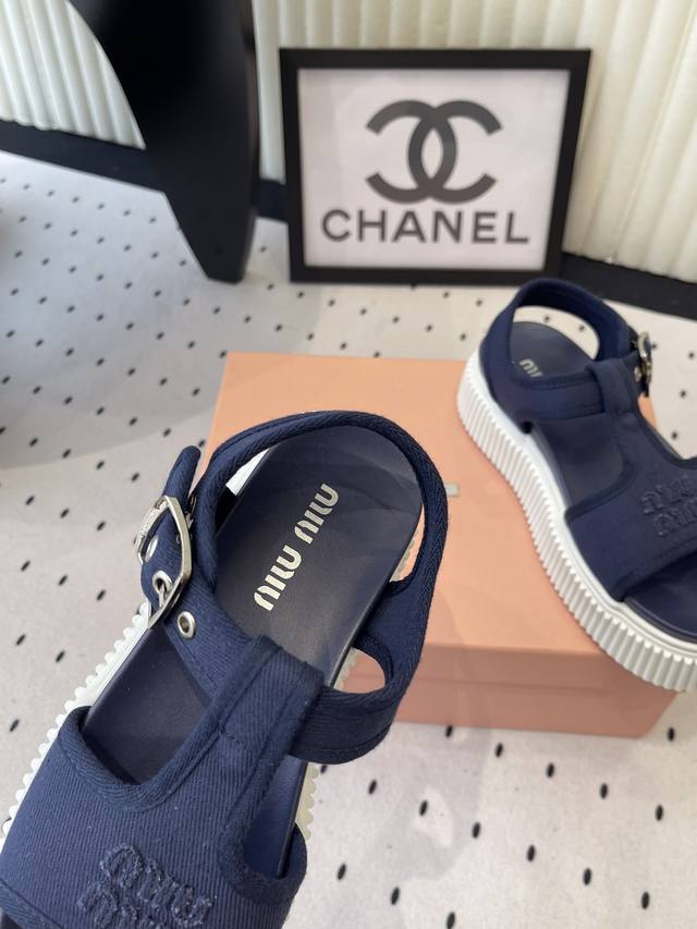 miu Miu Spring And Summer New Catwalk Style Biscuit Sandals Thick-Soled Shoes