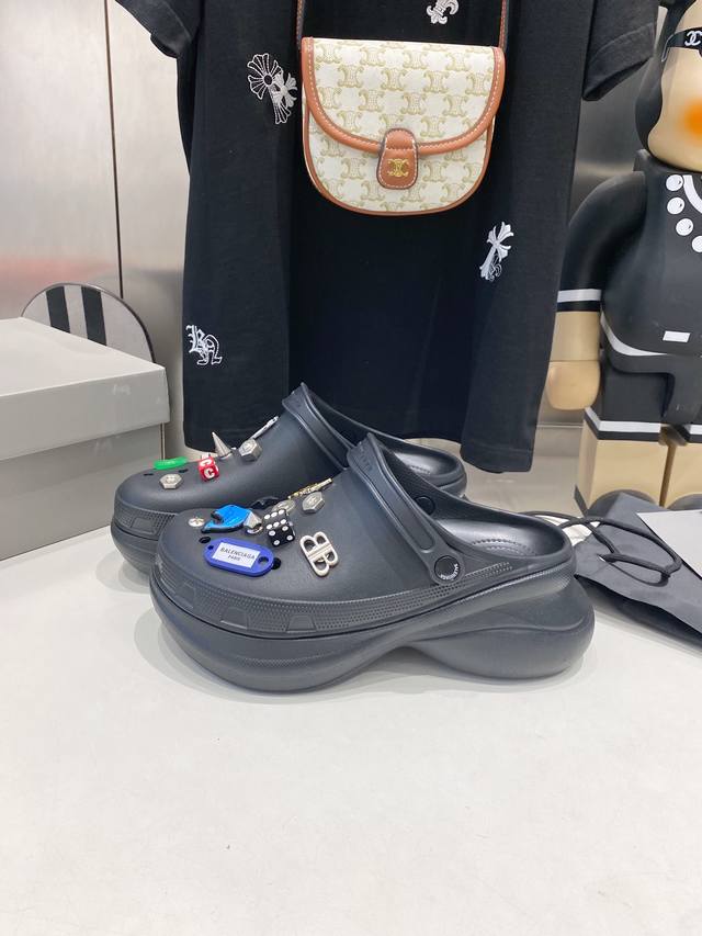 balenciaga X Crocs Joint Hole Shoes Balenciaga X Crocs Latest Spring And Summ