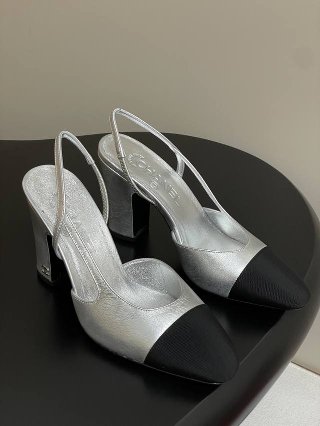 Latest Gold And Silver 25S Early Spring New Chanel Xiaoxiang Beautiful Gold And