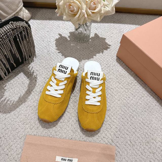 Miu Miu's Early Spring Catwalk New Forrest Gump Dexterity Sneakers Are Super Com