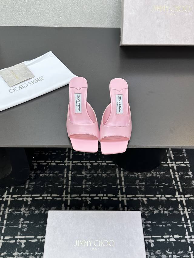 skye 70 Series Sandalsmetallic Leather For A Lightweight Looklow-Cut Uppersqu