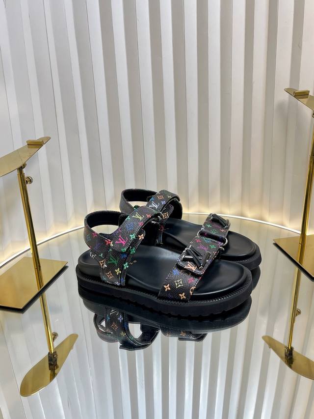 lv Louis Vuitton Spring And Summer New Products, The Latest Catwalk Style Thi