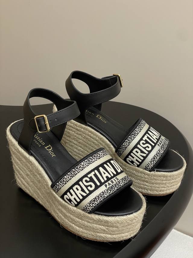 25Ss New Spring And Summer Dior Dway Straw Wedge Sandals, Letter Embroidery,