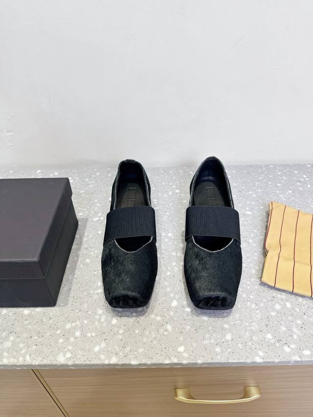 uma Wang Niche Fashion Brand 25Ss New Retro Ballet Shoes For Spring And Summe