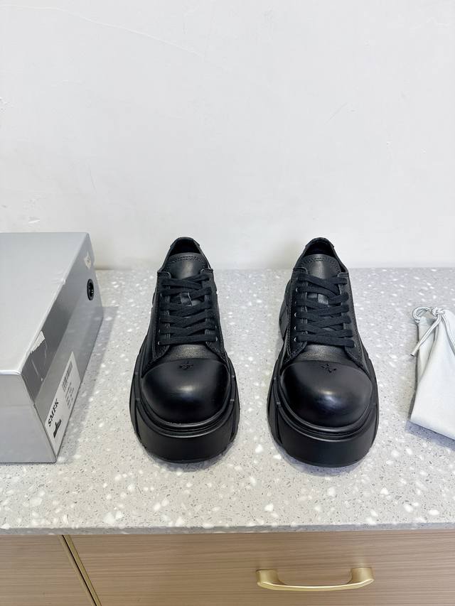 smfk Niche Fashion Brand 25Ss's New Hot-Selling Thick-Soled Casual Shoes, Der
