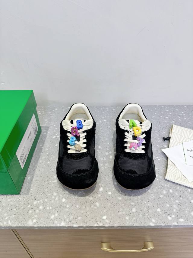 With Airplane Box Bottega Veneta 25Ss New Spring And Summer Retro Forrest Gump S