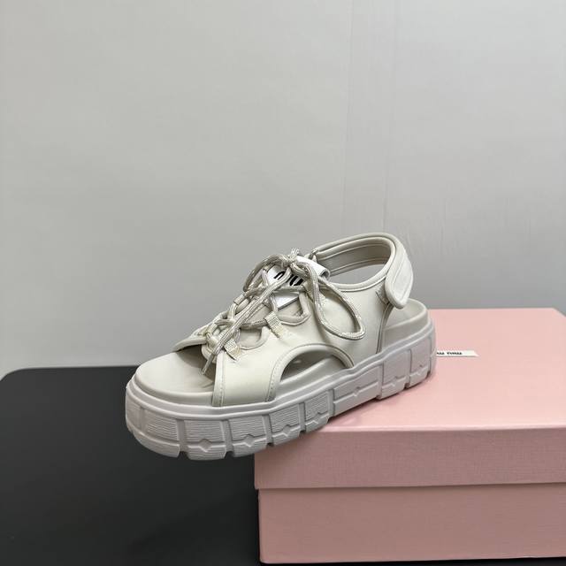 miumiu Miu Miu Spring And Summer Catwalk Style Biscuit Thick-Soled Sandals Si