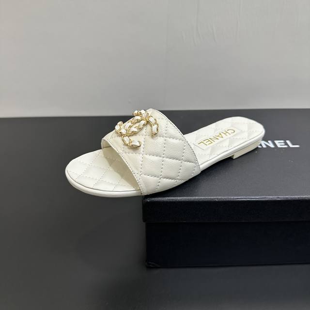 a Chanel 25 Spring/Summer Flattest Diamond Slippers The Counters Are Simply S