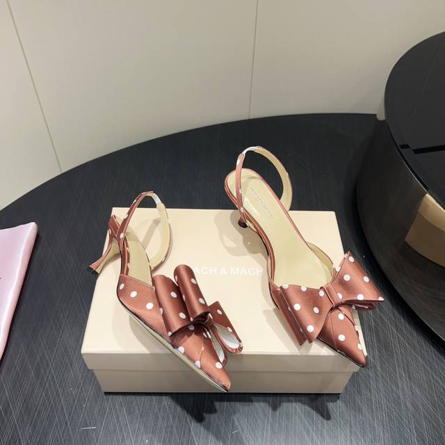 Factory Exclusive Top Version Niche Brand Mach&Mach2025Vs New Single Shoe Series