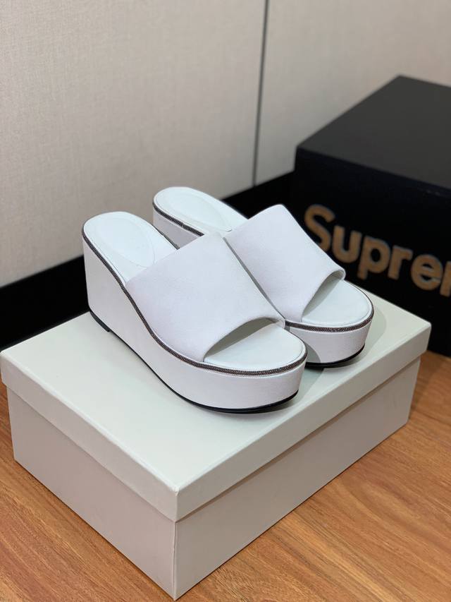 brunell* Cucinell* Thick-Soled Slippers Show Fashion In Comfort And Bring You