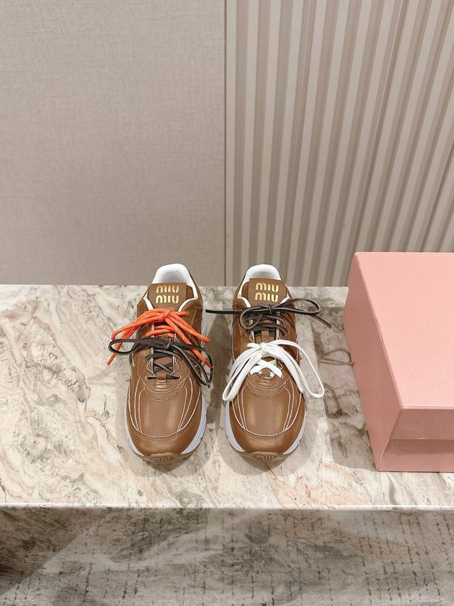 Couple's Style 225 Miumiu's New American Retro Style~ A Popular Sports Shoe With