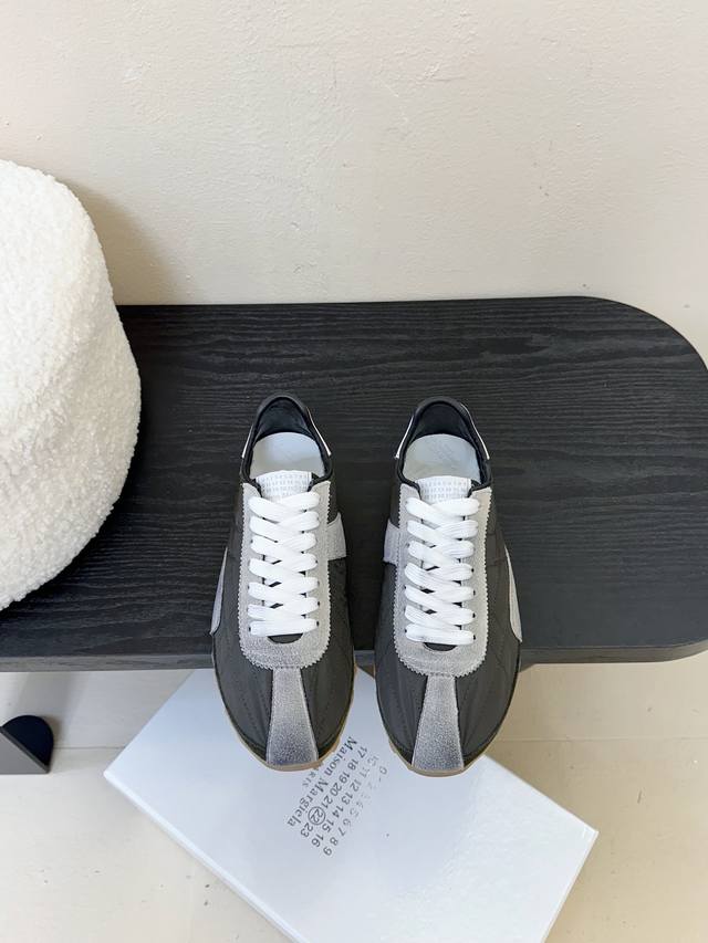 mm6 Margiela's New Spring And Summer Couple's Sprinter Shoes In New Colors .