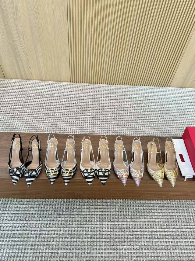 Top Version Valentino New Spring And Summer Women's Backless Sandals Unique V Ha