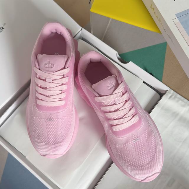 Top Version For Women Alo Runner Series Couple Mesh Casual Sports Shoes Jogging