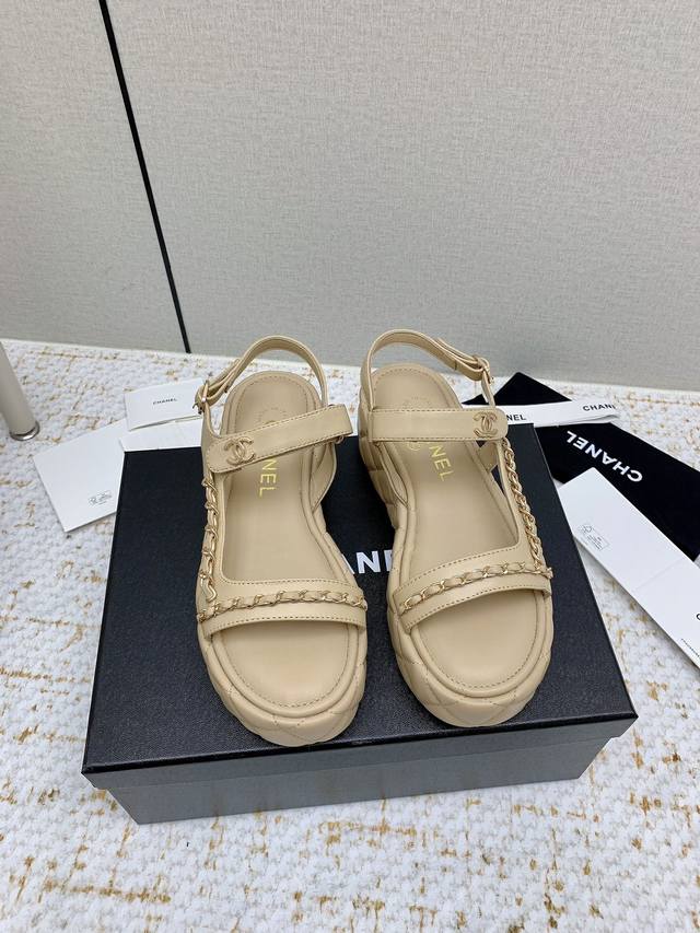 Factory High Version Chanel Spring And Summer New Thick-Soled Wedge Chain Sandal
